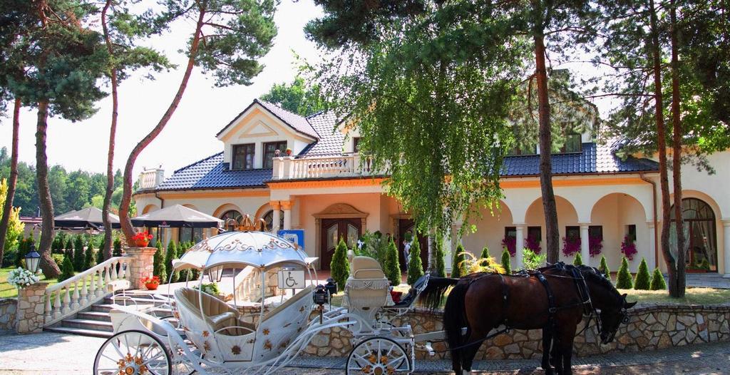 Hotel Korona Рыбник Экстерьер фото